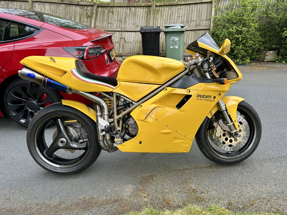 AlexToft's tweet image. This vehicle is at least 10% less comfortable than it was the last time I sat on it. #OldPeopleProblems