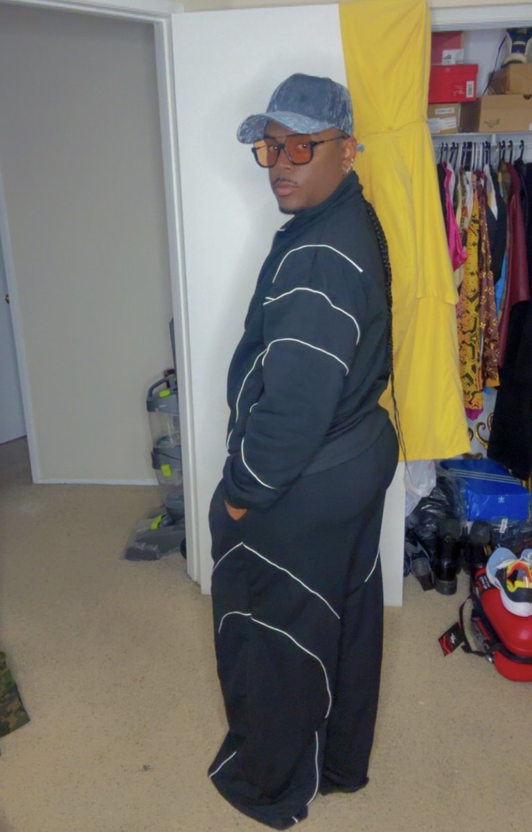 loverboi_1986's tweet image. Feels so right 🥷 #lababy 🌴☀️