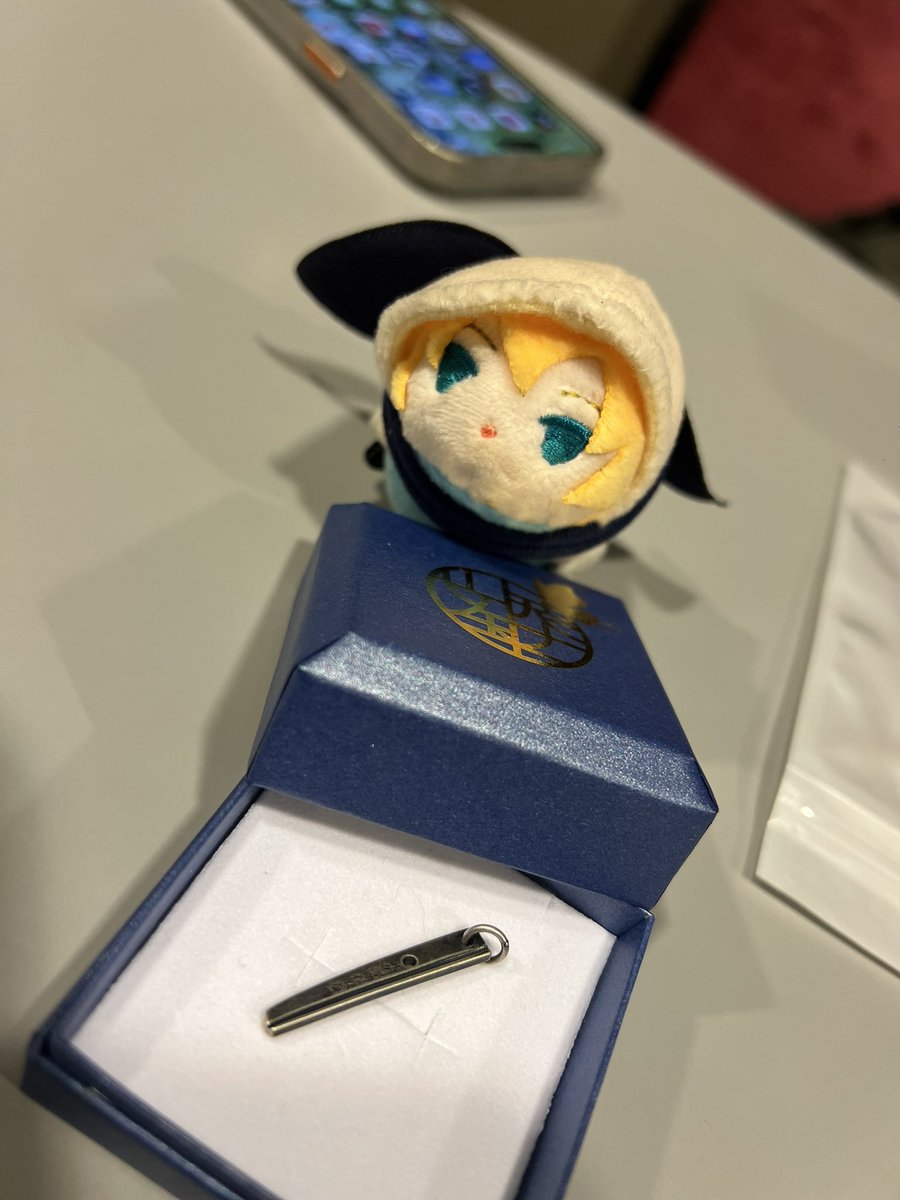 ウチダメガネ tweet media