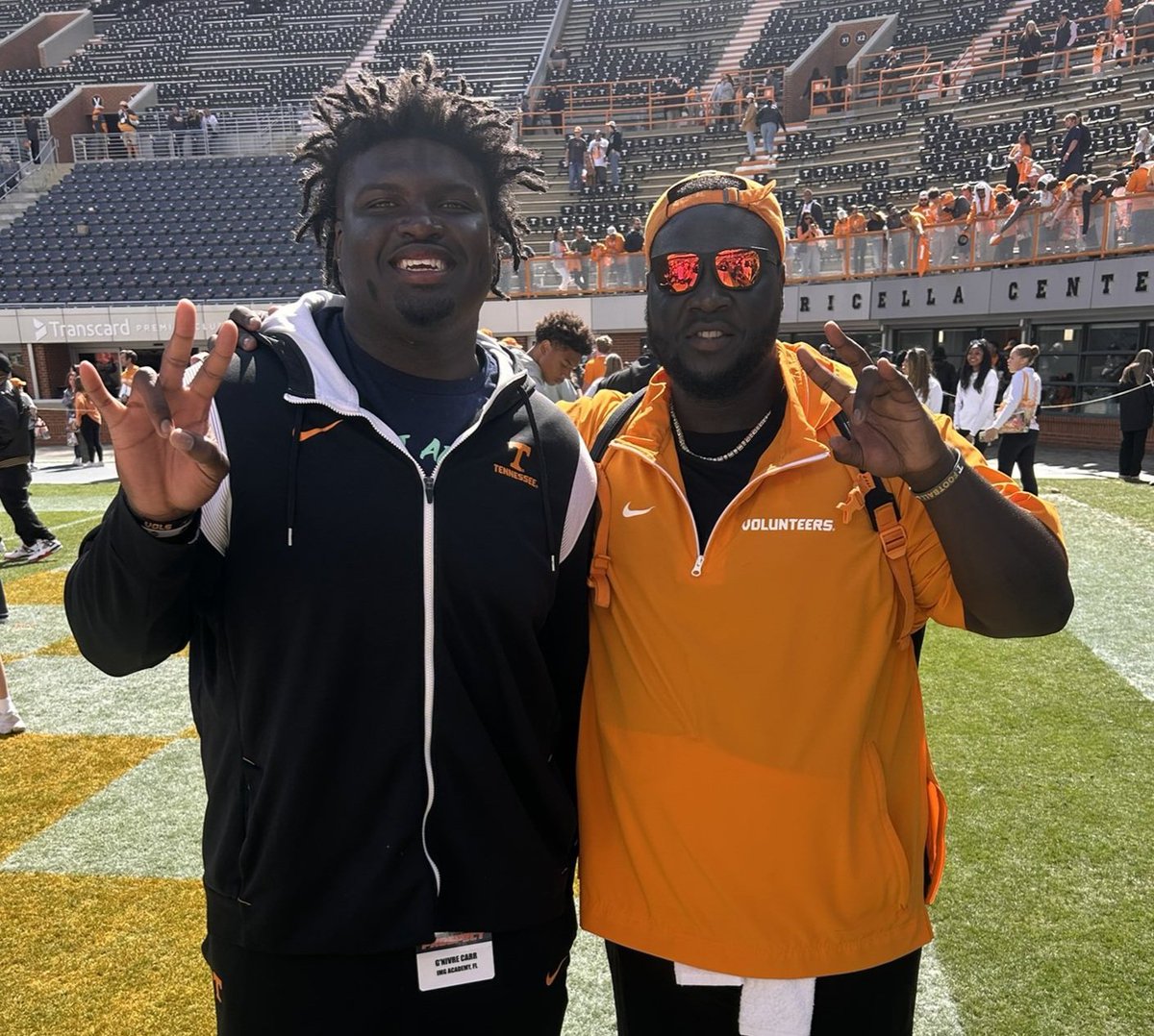 VolReport.com | Tennessee Volunteers on Rivals.com (@tennesseerivals) on Twitter photo 2026 4⭐️ <a href="/IMGAFootball/">IMG Academy Football</a> IOL G'Nivre Carr (<a href="/2eazy_carr/">gnivre carr</a>) details his first visit to Tennessee.
Carr's first visit to Rocky Top included the annual orange and white game.
"It exceeded my expectations."
➡️tennessee.rivals.com/news/2026-4-st… 2026 4⭐️ <a href="/IMGAFootball/">IMG Academy Football</a> IOL G'Nivre Carr (<a href="/2eazy_carr/">gnivre carr</a>) details his first visit to Tennessee.
Carr's first visit to Rocky Top included the annual orange and white game.
"It exceeded my expectations."
➡️tennessee.rivals.com/news/2026-4-st…