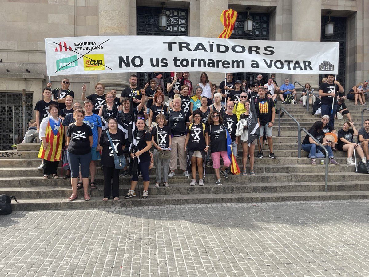 <a href="/floquemu/">David Silvestre 🏴</a>