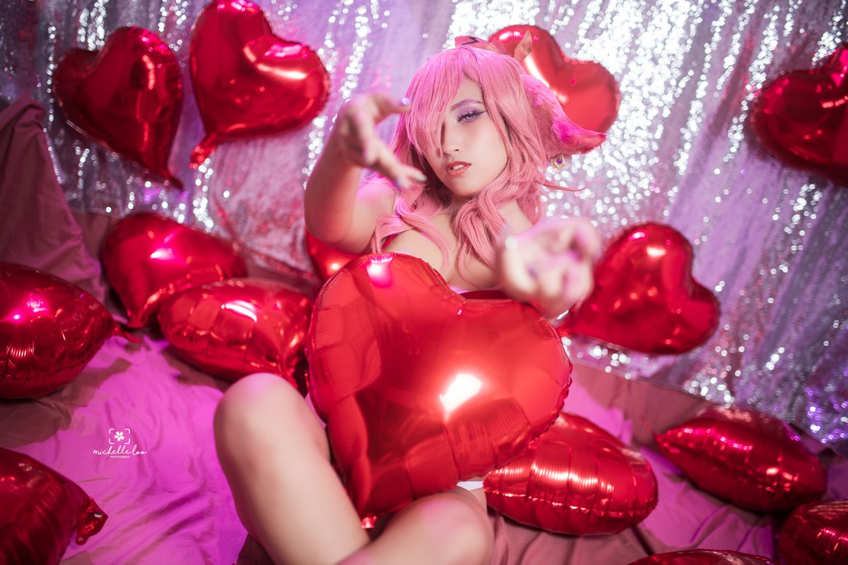 Cause why not revive my X with Yae love?
#mihoyo #yaemiko #cosplayer