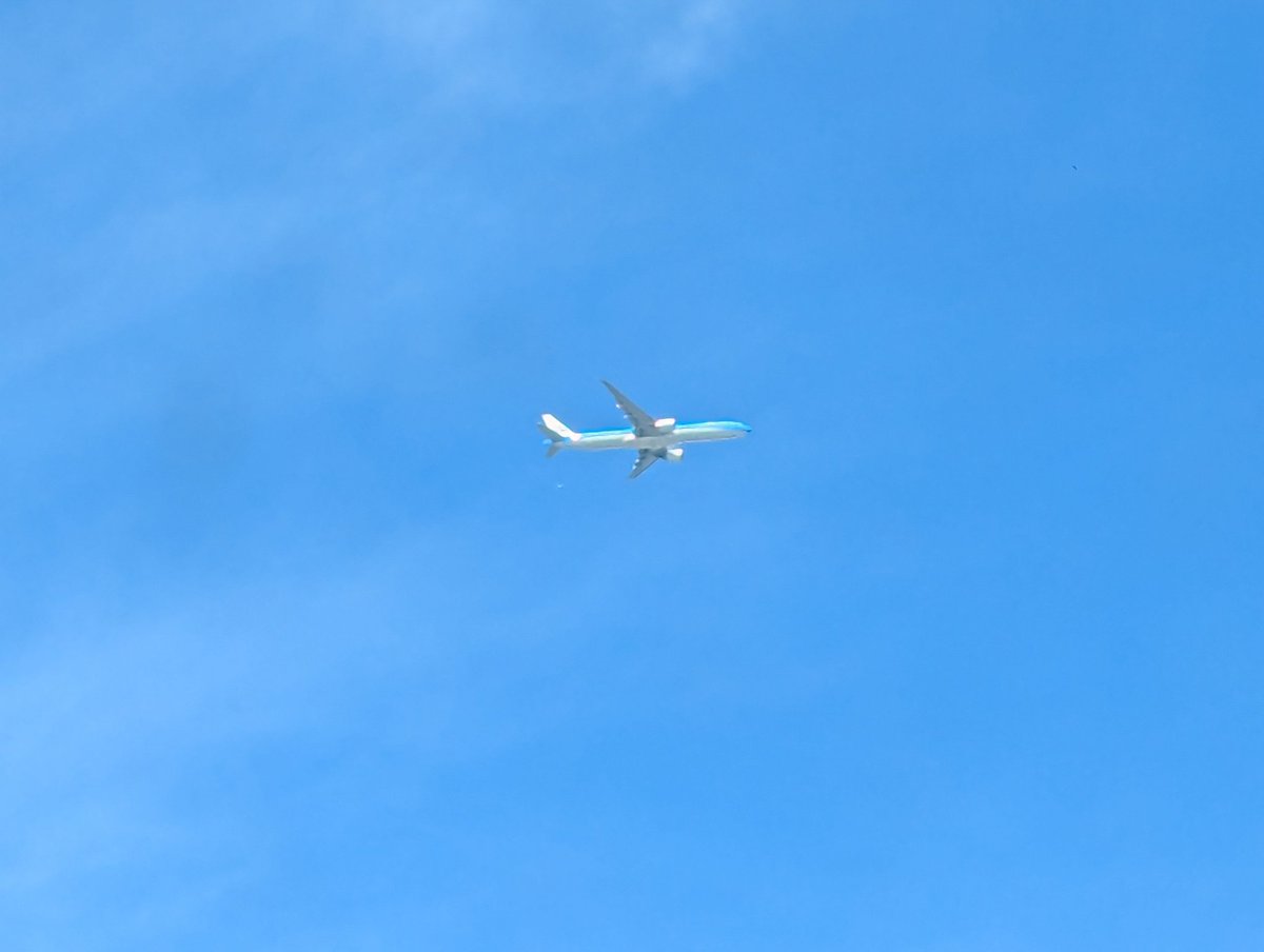 Ditznutmichaeln's tweet photo. KLM 777-306(ER) coming in from sao Paulo Brazil https://t.co/Wk5BPnxOBC