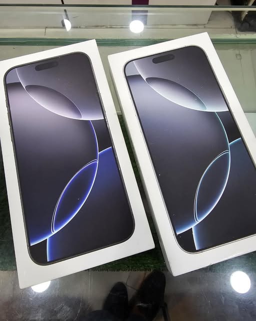 Techhubmobile's tweet photo. 16 Pro Max
256GB 0
JV
Box Pack 📦
Black ⚫️ System Active ( zero cc) #Rs_229000/-
White ⚪ NON Active #Rs_239000/-

📞#CallingNumber:

03139259112
#TechHubMobile #Smartphones #MobileDeals #Gadgets #TechStore #PhoneAccessories #SamsungPhones #iPhones #AndroidDevices #MobileShopping https://t.co/sySLoBHY2I