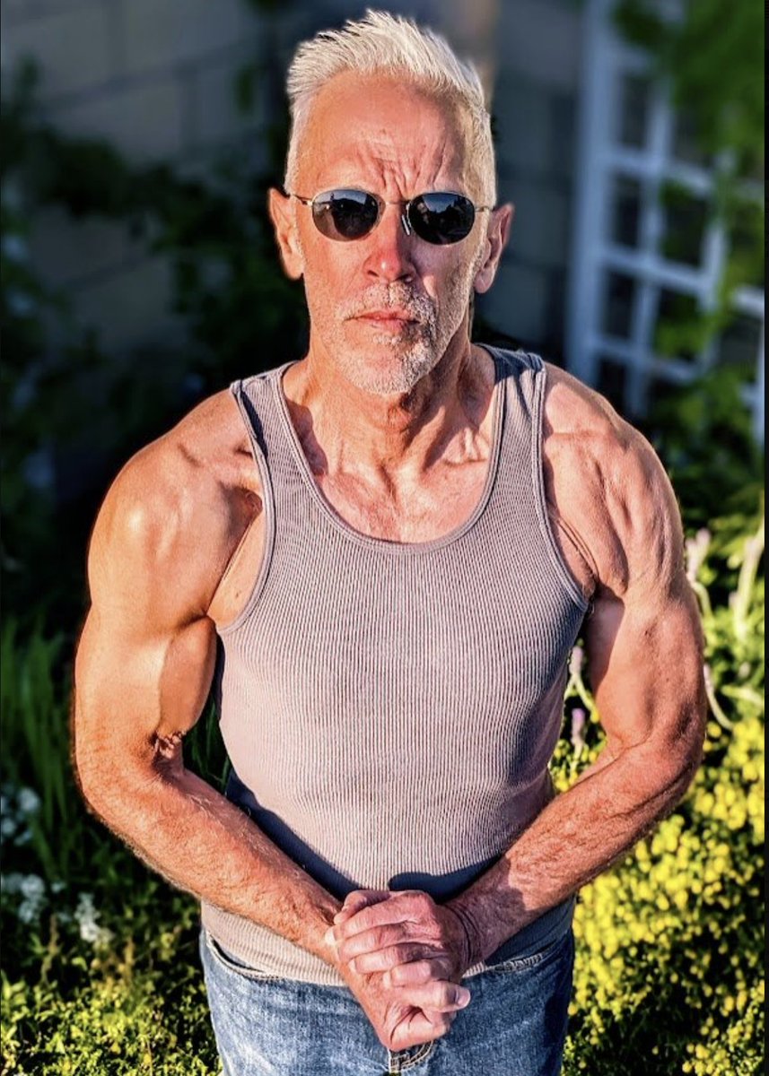 Mangan150's tweet photo. STOP wasting energy worrying about these 7 myths.

I just turned 70, and coached over 1400 private clients.

In this thread, I'll share the most destructive mental patterns that prevent smart people from getting lean and fit.

Here's the top 7: https://t.co/gDo1qY1IJ0