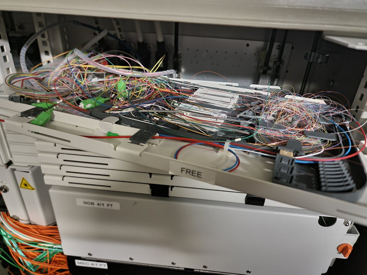 La grande classe ce tiroir FTTH en PM, n'est-ce pas ? 👌
Cc <a href="/Anth084/">A</a>