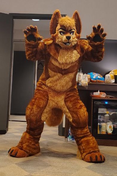Twister_Wylds's tweet photo. @ToboeWolfsbane @DoeTheDragon Show me your GRR face https://t.co/luvq0mOgXC
