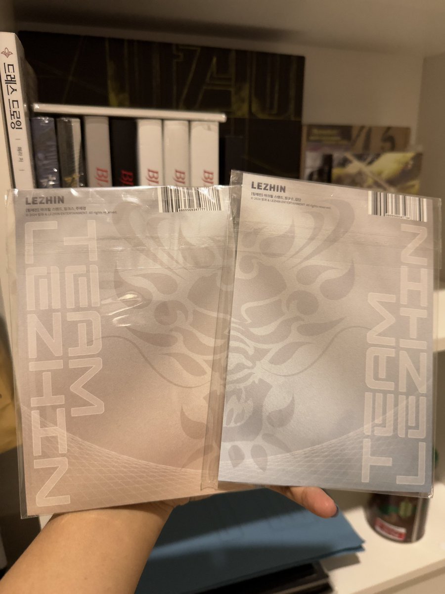 fujokinggg's tweet photo. wts | want to sell 

unsealed tp plastik pelindungnya aman

#warungbl #warungmanhwa #warungkr #ตลาดนัดmanhwa https://t.co/Vf9Fot2753