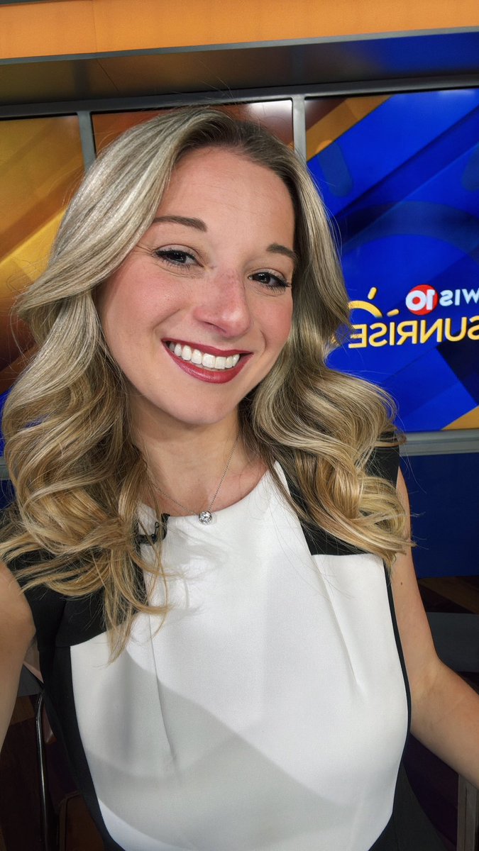 Jordyn Markhoff (@jordynmarkhoff) on Twitter photo HAPPY GOOD FRIDAY!
Are you up with us on <a href="/wis10/">WIS News 10</a>?
We’re in for a BEAUTIFUL weekend! Temps warm up into upper 80s in the afternoon on Easter 🐣🪺
You guys know I’m a foodie so I LOVE a good holiday spread. What’s a favorite dish you make for Easter that’s a hit every time? ⬇️ HAPPY GOOD FRIDAY!
Are you up with us on <a href="/wis10/">WIS News 10</a>?
We’re in for a BEAUTIFUL weekend! Temps warm up into upper 80s in the afternoon on Easter 🐣🪺
You guys know I’m a foodie so I LOVE a good holiday spread. What’s a favorite dish you make for Easter that’s a hit every time? ⬇️