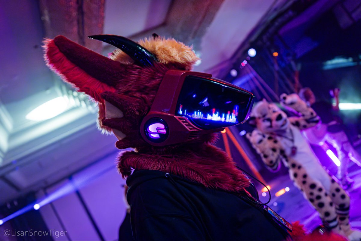 Murrpy (@murrpy) on Twitter photo Did you know protogens can literally feel the beat? How do think they can display it! 😋 #FursuitFriday
📸 <a href="/LisanSnowTiger/">Lisan | @LisanSnowTiger.bsky.social</a>
📍 <a href="/FBlacklight/">Furry BlackLight</a> Did you know protogens can literally feel the beat? How do think they can display it! 😋 #FursuitFriday
📸 <a href="/LisanSnowTiger/">Lisan | @LisanSnowTiger.bsky.social</a>
📍 <a href="/FBlacklight/">Furry BlackLight</a>