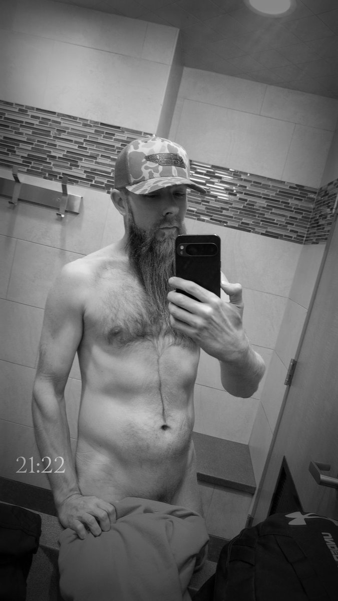 Tenn4Austin's tweet photo. Sometimes a dirty man's gotta get clean https://t.co/syCvjJd6aP