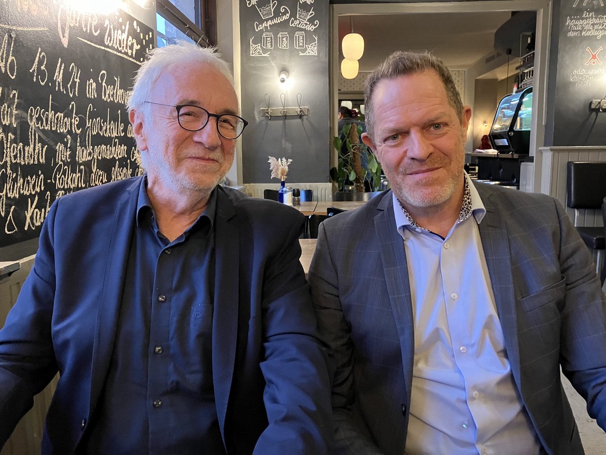 Toedtmann's tweet image. Ein Teller Bratkartoffeln mit KVA+-Gründern + dem Abrechnungsservice für Krankenversicherte | #ManagementBlog @wiwo  Ein Teller Bratkartoffeln mit den KVA+-Gründern Bilsdorfer und Klein, deren Abrechnungsservice es mit den privaten Krankenversicherungen aufnimmt | Management-Blog