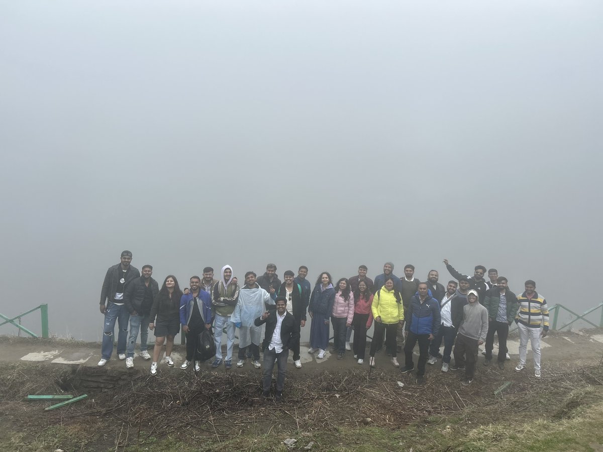 drapcode's tweet image. Team Offsite 😃😃🥳