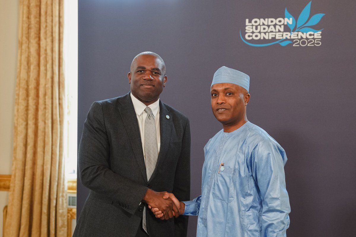 Très heureux que notre Ministre des Affaires Etrangères a pu échanger avec SE Monsieur Fadoul, Ministre des Affaires Etrangères au Tchad cette semaine à Londres, lors de la Conférence sur le Soudan 🇸🇩

Nos pays partagent un intérêt commun de mettre fin a la violence

🇬🇧🇹🇩🤝