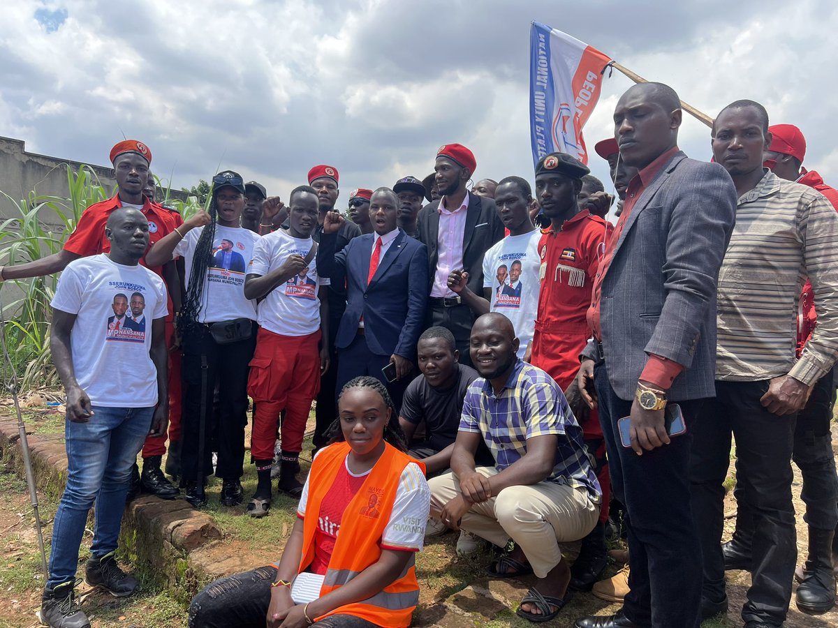 Sserunkuumajb's tweet image. We spent the day in the areas of Matugga parish Gombe Division Nansana. municipality preaching the message of change ✊🏿
#Nansana.