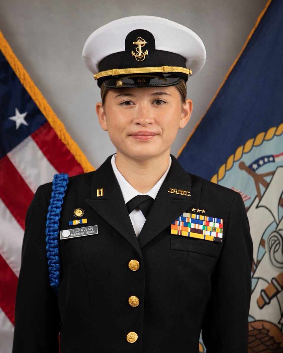 Auburndale NJROTC Cadet Riley Tapawan earned a $150,000 Army Scholarship for the Florida Southern School of Nursing. We are so proud of this young lady!  Go Hounds!