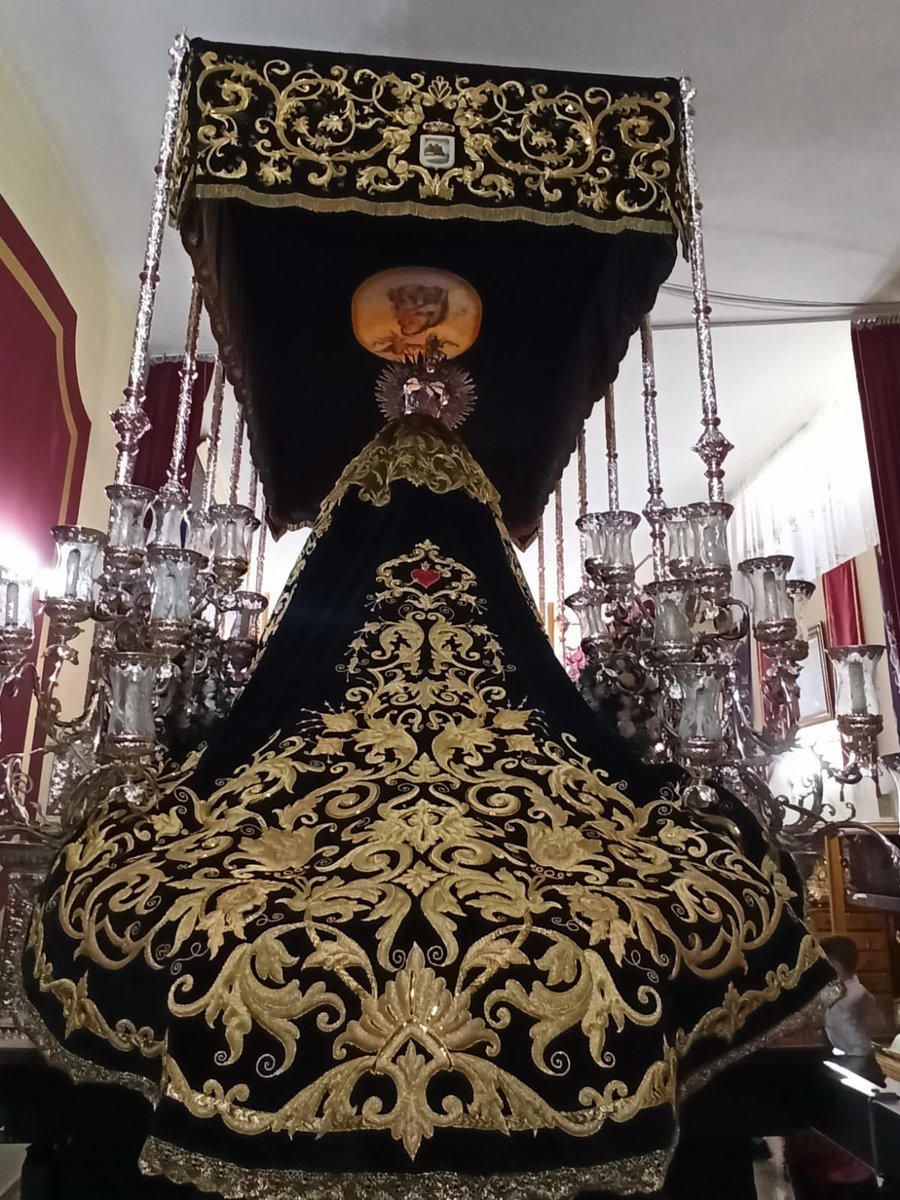 Hermandad del Yacente tweet media