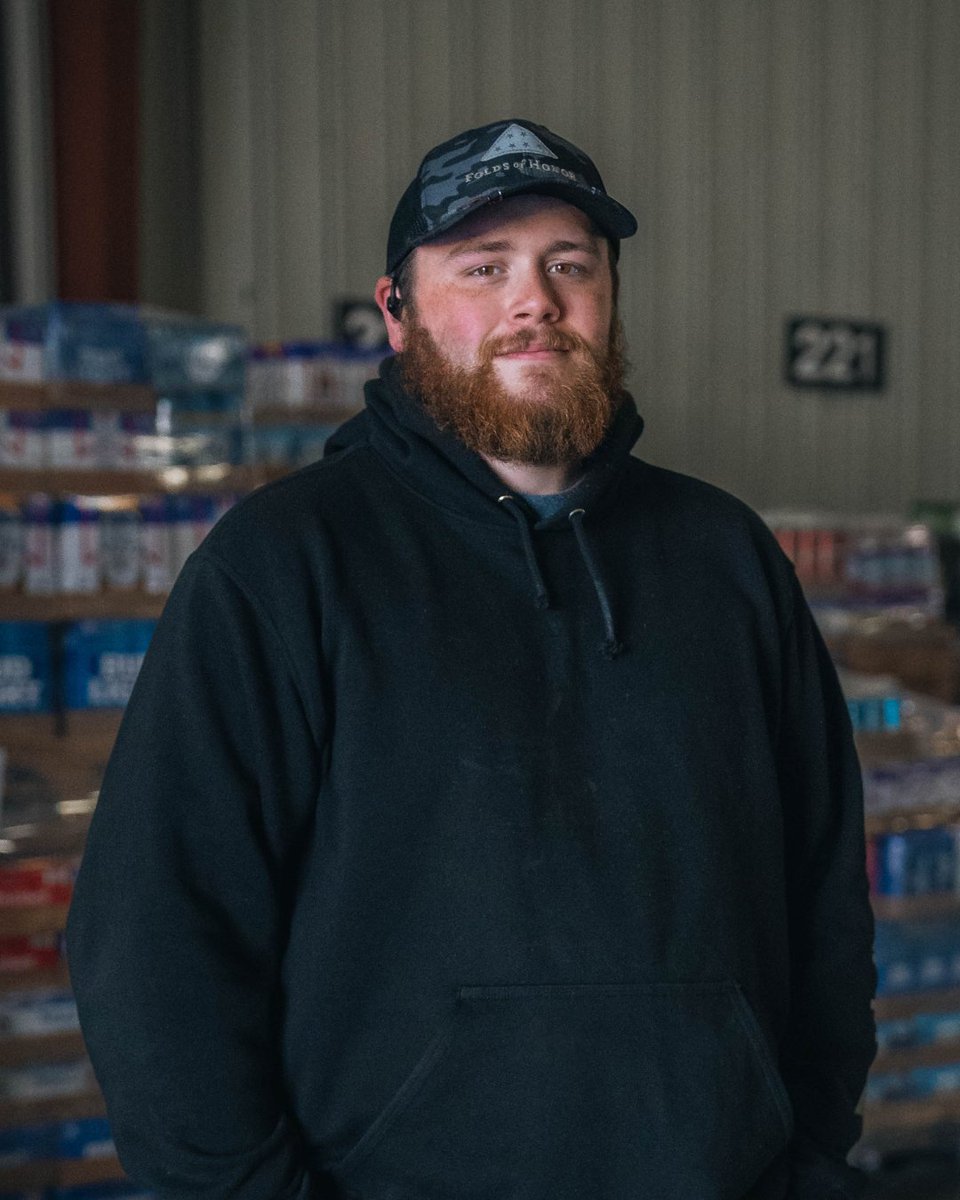 Meet Robert! He keeps things moving on our night shift as Assistant Load Manager! Since 2022, he's been making sure every delivery is packed and ready to roll. 📦 🍻