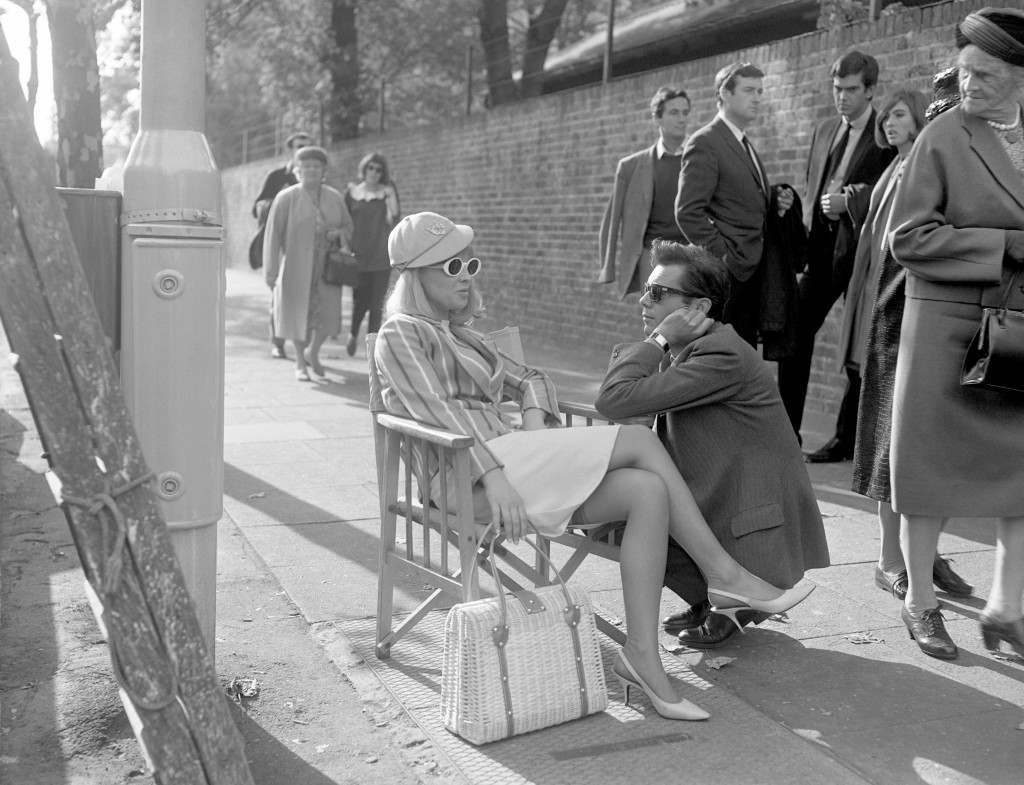 DannyDrinksWine's tweet image. Julie Christie & Dirk Bogarde at the Lord’s cricket ground during the filming of "Darling" (1965).