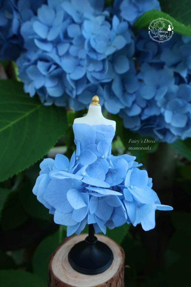 Fairys_Dress's tweet photo. 美術館での投票結果は、一番人気は紫陽花の妖精のドレスでした。
(アートパネル作品のみの人気投票です) https://t.co/leU6vofQWI