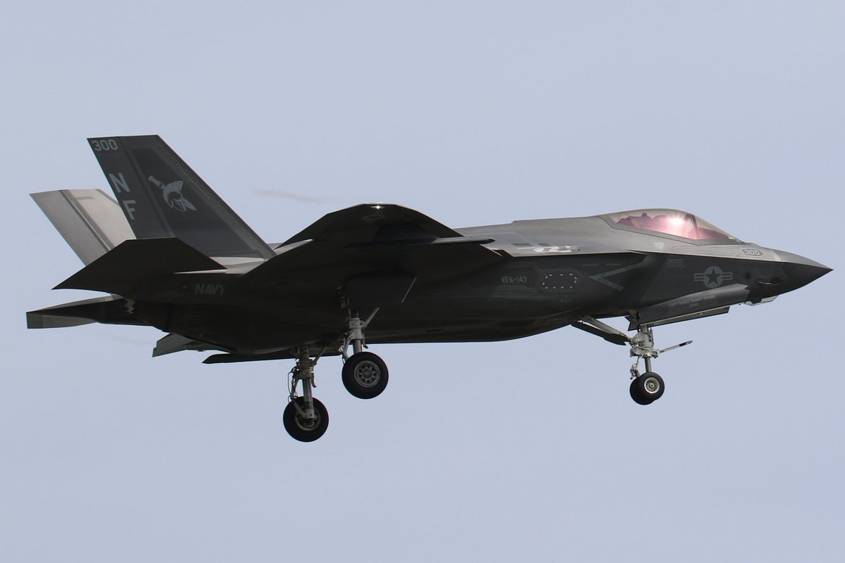 Officegin's tweet image. 厚木基地

厚木基地

F-35C Lightning II

R/W19↓

#厚木基地
#F35C
#LightningII