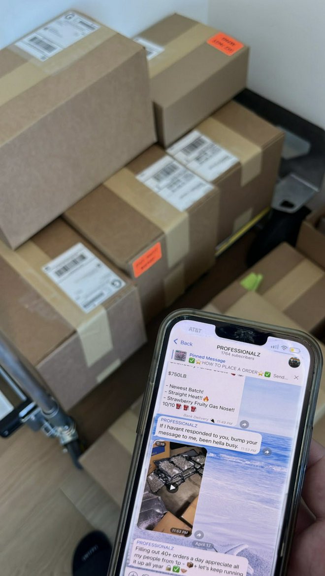 BankDelivery's tweet image. Filling out 40+ orders a day appreciate all my people from 1p - 📦+ let’s keep running it up all year 🔒✅🤝🏼