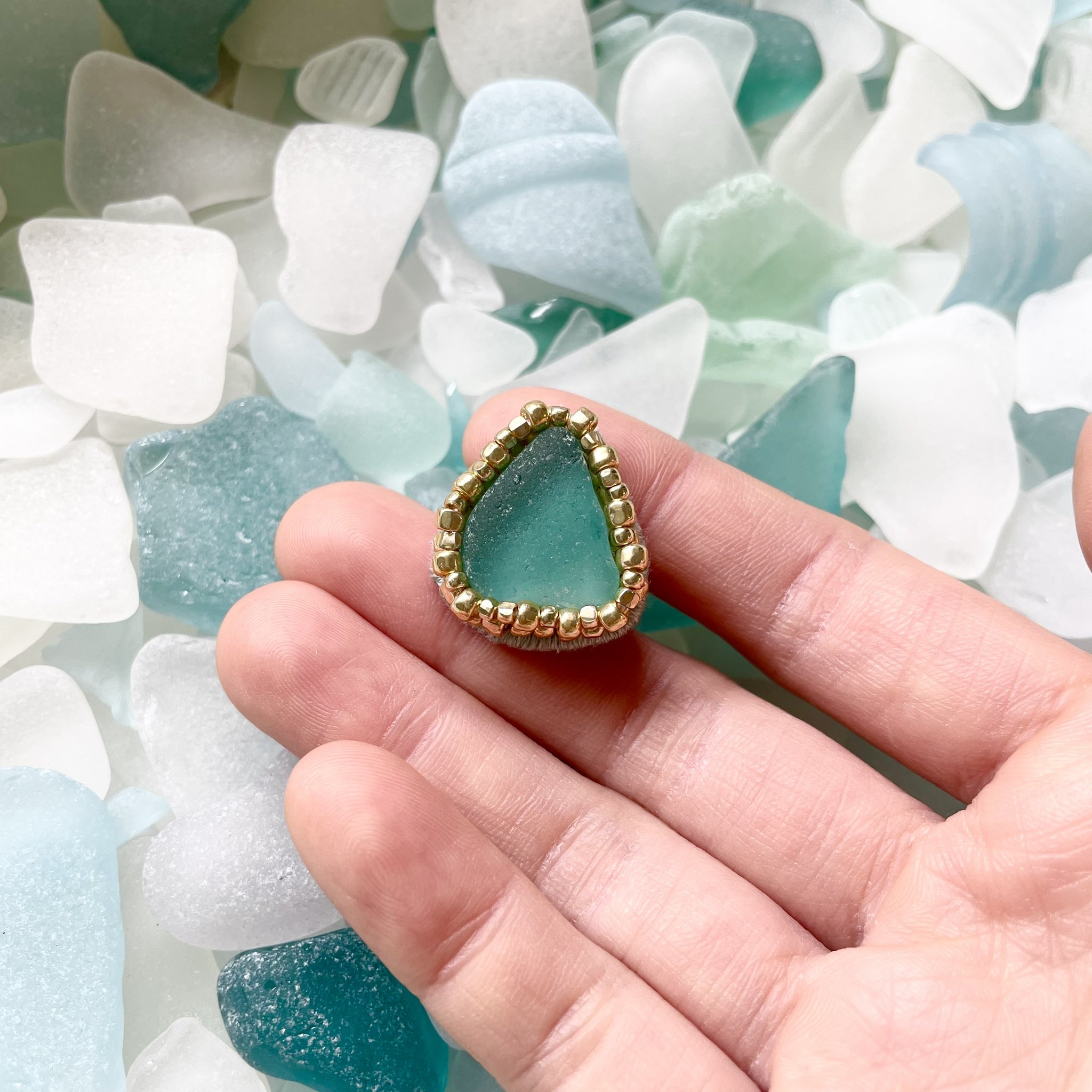 海のサチ🌊シーグラス×ビーズ刺繍アクセサリー (@umi_no_sachi4) / X