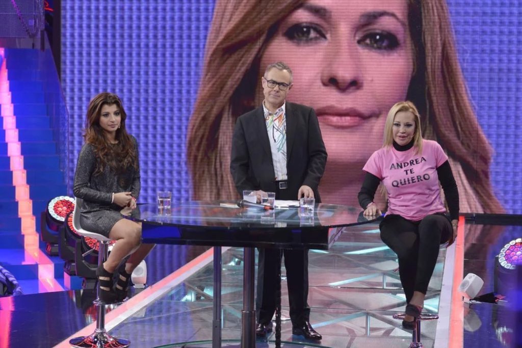 soofrito's tweet image. ¿Pueden volver las finales femeninas?

Gracias 

#GHVIP 
#Supervivientes18A