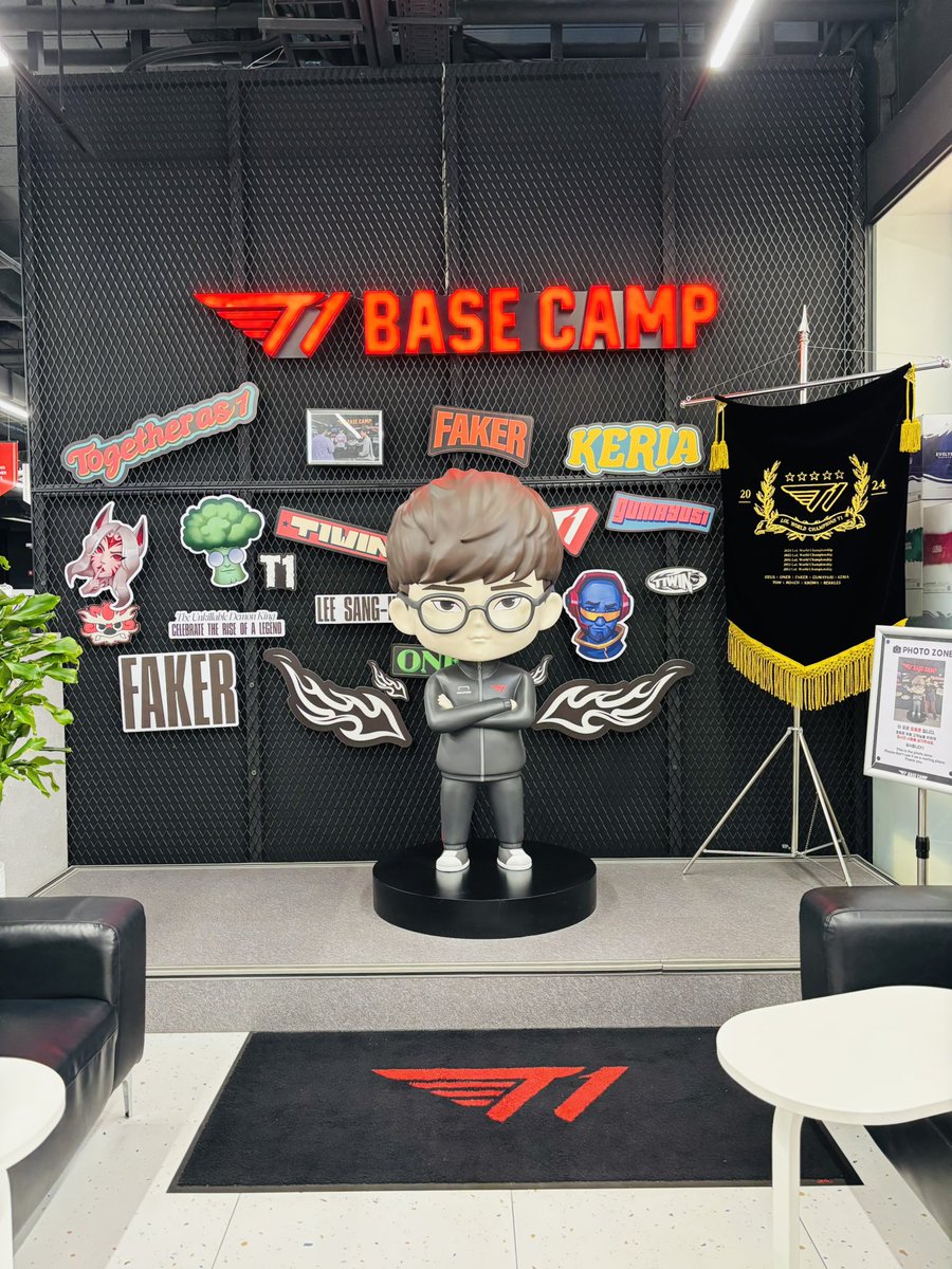 complex_inkfish's tweet photo. #T1BaseCamp https://t.co/JoLf4HDZRH