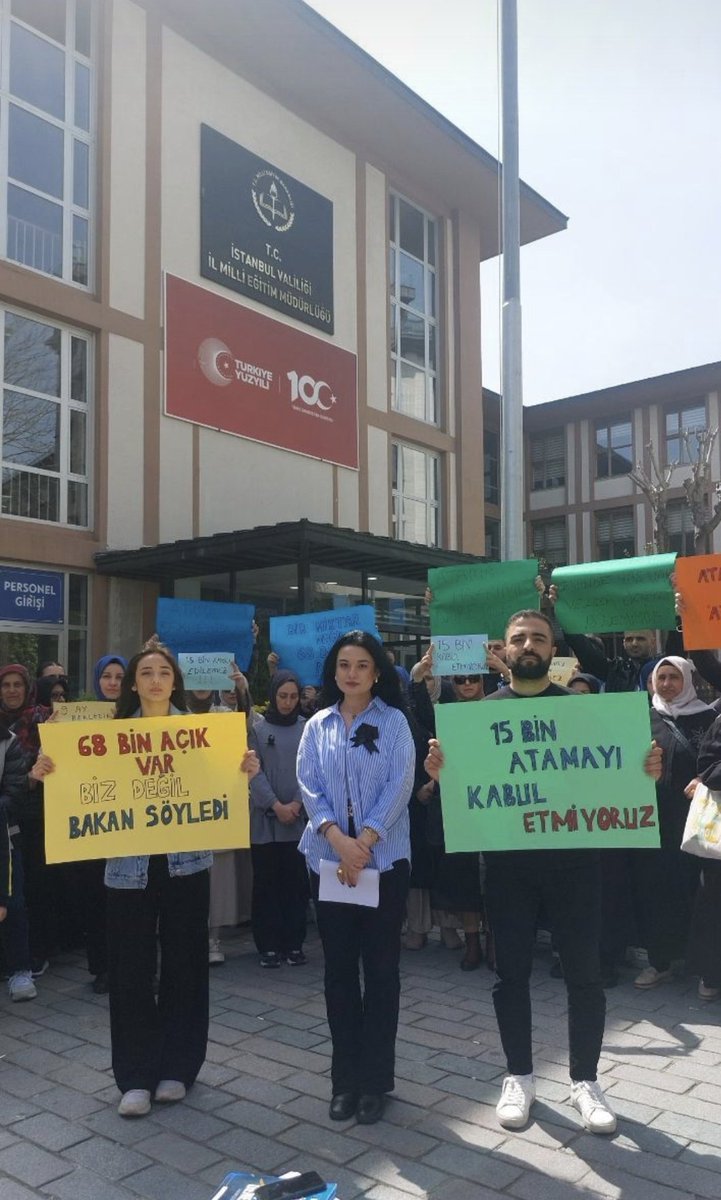 sdaolgun's tweet photo. Açıklanan 15 bin atama bırakın okullardaki öğretmen açığını kapatmayı, emekli olanların yerini bile doldurmaya yetmez.
Eğitimden Tasarruf olmaz! https://t.co/B5BTfvmzm7