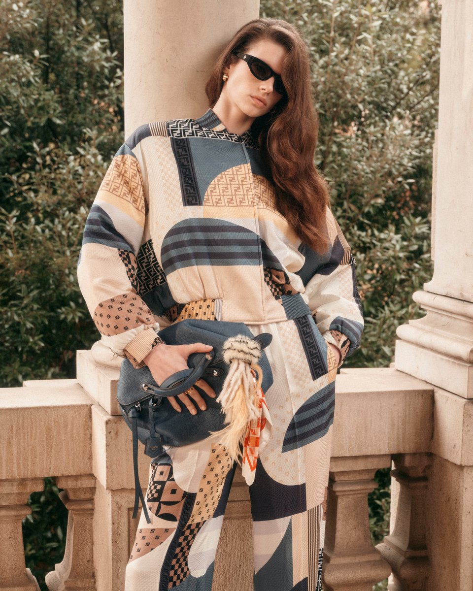 Modern vibes, archival references.​​

New #FendiSummer prints draw from past silk scarf patterns.