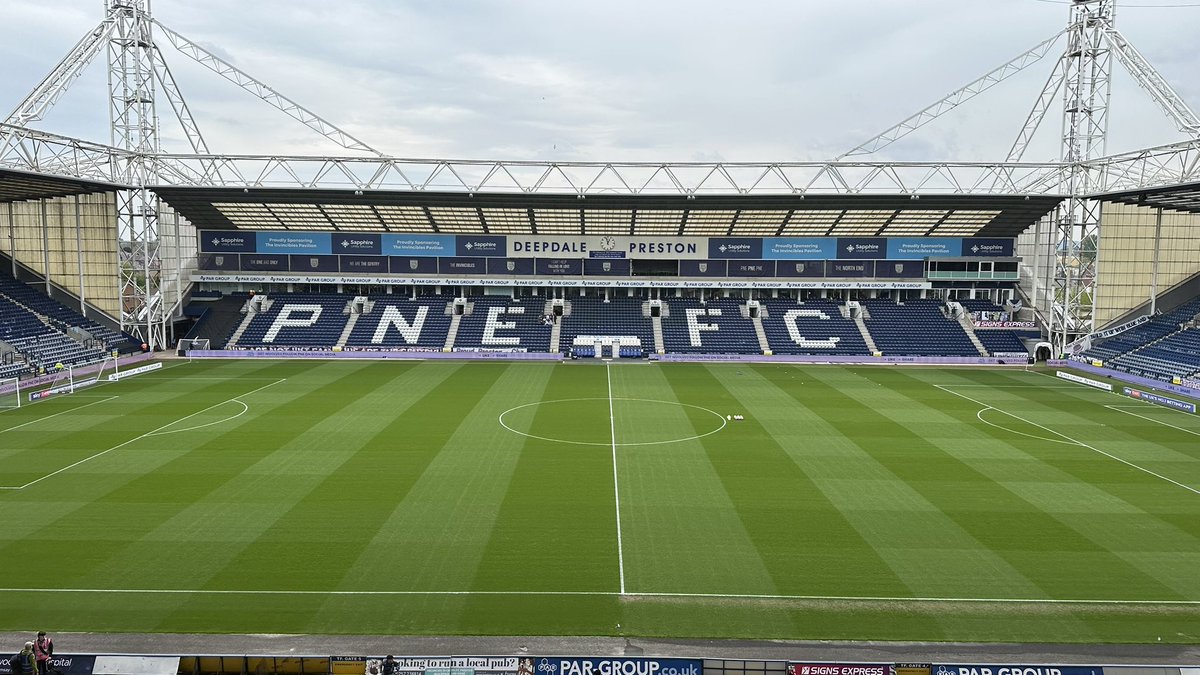 Tom Sandells (@tomsandells) on Twitter photo Pitch is looking really good now, let’s hope there’s some good football played on it today… Chance to show there’s still a desire for results before Gentry Day approaches.
Updates for <a href="/BBCLancsSport/">BBC Sport Lancashire</a> 🎙️ #pnefc Pitch is looking really good now, let’s hope there’s some good football played on it today… Chance to show there’s still a desire for results before Gentry Day approaches.
Updates for <a href="/BBCLancsSport/">BBC Sport Lancashire</a> 🎙️ #pnefc