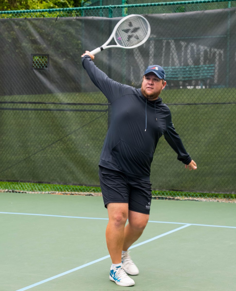💪🔥 Master Moves, Master Mindset! 🔥💪

We had <a href="/timscheuerman/">Tim Scheuerman</a> lead the way with some killer workouts during our Content Day at @theclubatsunset this past weekend. 

#MasterAthletics #ContentDay #MasterYourGame #TrainWithMaster #AthleteApproved #CourtReady #GameChangingGear
