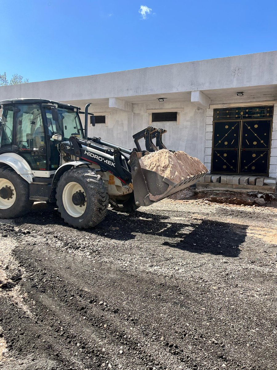 Başkanımız Ali Murat Bucak’ın talimatlarıyla İlçemiz sınırları içerisinde yer alan Sultan Memduh Hazretleri Külliyesi Koçali Çulcu Camii’nin çevre düzenlemesi kapsamında, cami bahçesinde tespit edilen fiziki eksikliklerin ve kullanım zorluklarının giderilmesi amacıyla belediyemiz