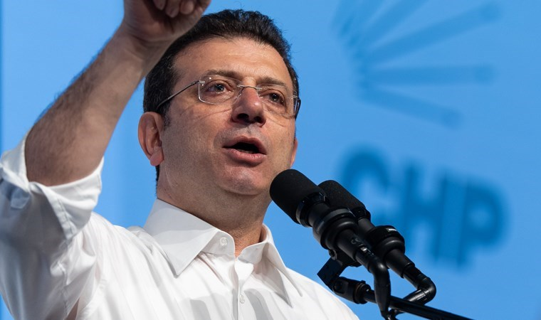 İmamoğlu'ndan 'Yozgat' mitingine çağrı!

"Buluşmayı cezaevinden izleyeceğim; benim hemen yanı başınızda olduğumu düşünün, omuz omuza olduğumuzu bilin."
cumhuriyet.com.tr/siyaset/imamog…