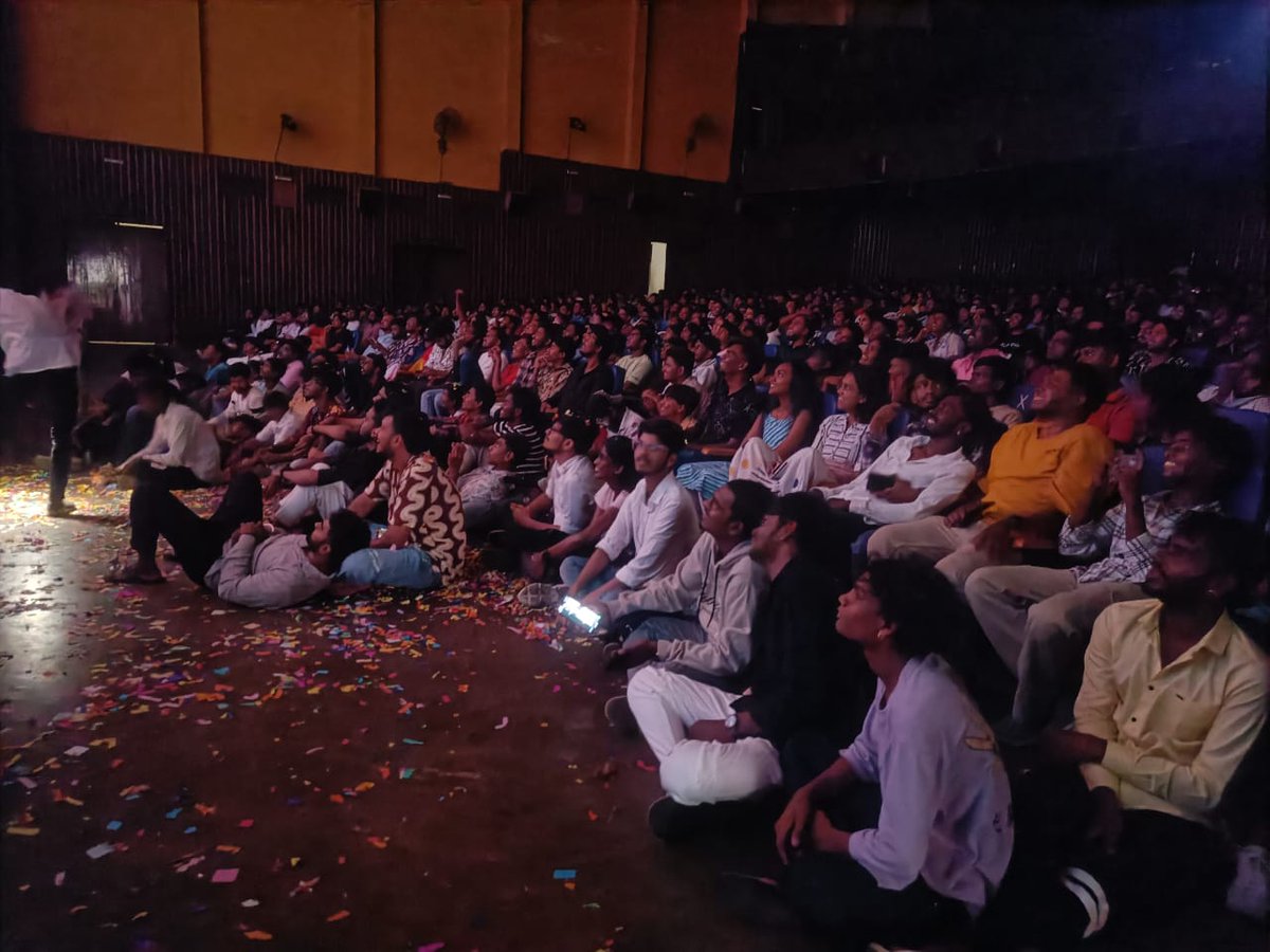 Bangalore Tamil Pasanga ™ (@btp_offl) on Twitter photo Unexpected crowd gathered for #SacheinRerelease film celebration our <a href="/BTP_Offl/">Bangalore Tamil Pasanga ™</a> is very happy to see this kind of love & craze 🔥🎊 house full show 😎
#Sachein <a href="/actorvijay/">Vijay</a> <a href="/theVcreations/">Kalaippuli S Thanu</a> <a href="/geneliad/">Genelia Deshmukh</a> Unexpected crowd gathered for #SacheinRerelease film celebration our <a href="/BTP_Offl/">Bangalore Tamil Pasanga ™</a> is very happy to see this kind of love & craze 🔥🎊 house full show 😎
#Sachein <a href="/actorvijay/">Vijay</a> <a href="/theVcreations/">Kalaippuli S Thanu</a> <a href="/geneliad/">Genelia Deshmukh</a>