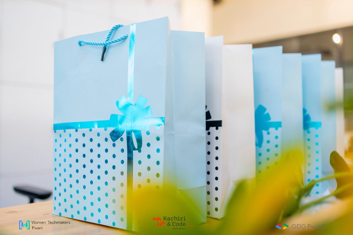 The panel; Ruth Kaveke,Co-founder of Pwani Teknowgalz, Fridah Akinyi Google Cloud Authorized Trainer, Sabrina Barongo a Principal Security Engineering SafaricomPLC and surprise speaker Sharon Njeriyes, from the audience 👏