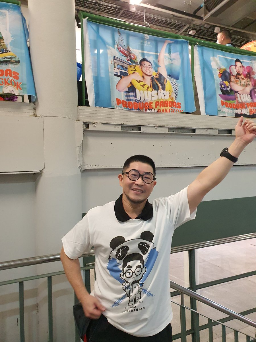 TeddyMeebear's tweet photo. 1 week passed, but i still remember all moment in concert. Hope to see your next concert in Bangkok again 😄🐼
#producepandas https://t.co/Tm63JfE7Yd