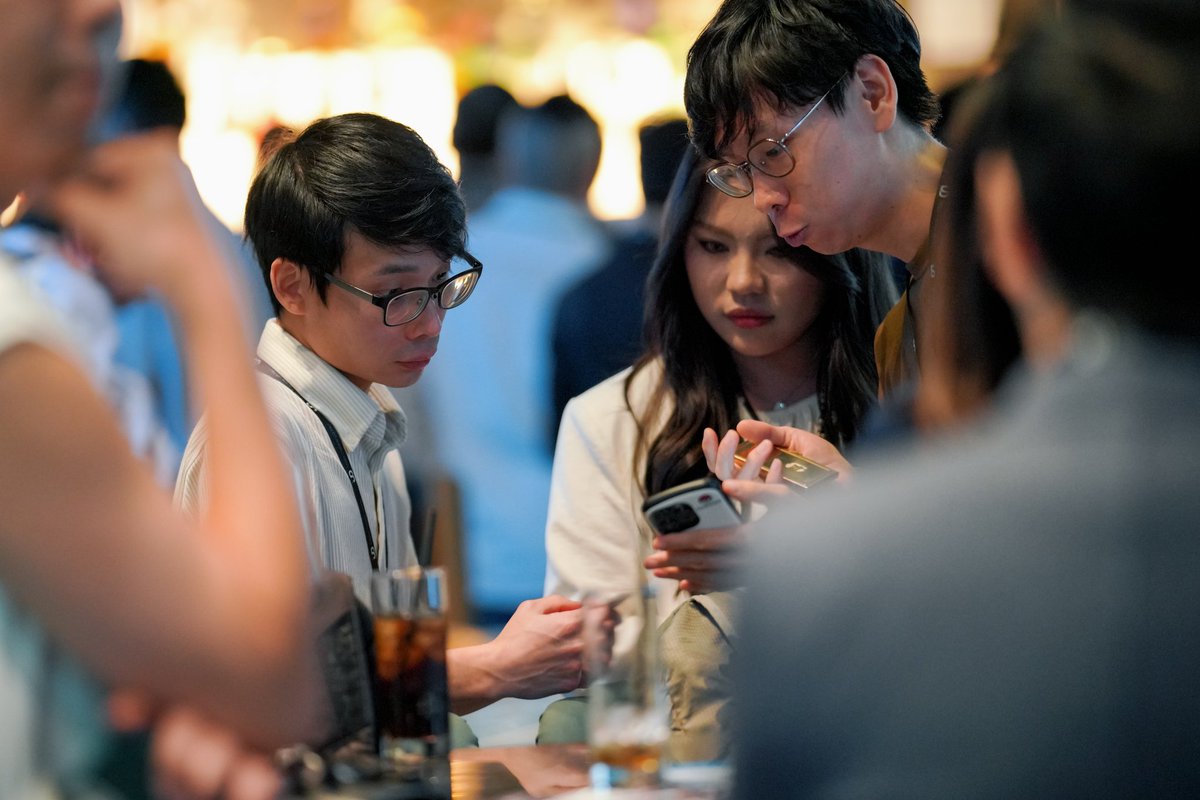 EdwardChoy5034's tweet image. #Crypto2Fiat Web3 Night! #UDBlockchain x #Introv threw a wild party! Web3 fans &amp;amp; leaders talked crypto-fiat future till 2 a.m.  #6uoGames, #PQALabs, #Collectopia blew minds!  Chill &amp;amp; hyped vibes! Join HK’s Web3 revolution! DM us!  #Web3 #Blockchain