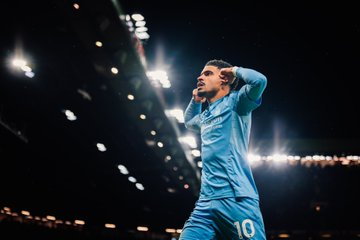 NottForestFRA's tweet photo. C'est pas donné à tout le monde de gagner à Old Trafford 😜 

#PL #MUNOL #UEL #NFFC https://t.co/URIuKjwI2K