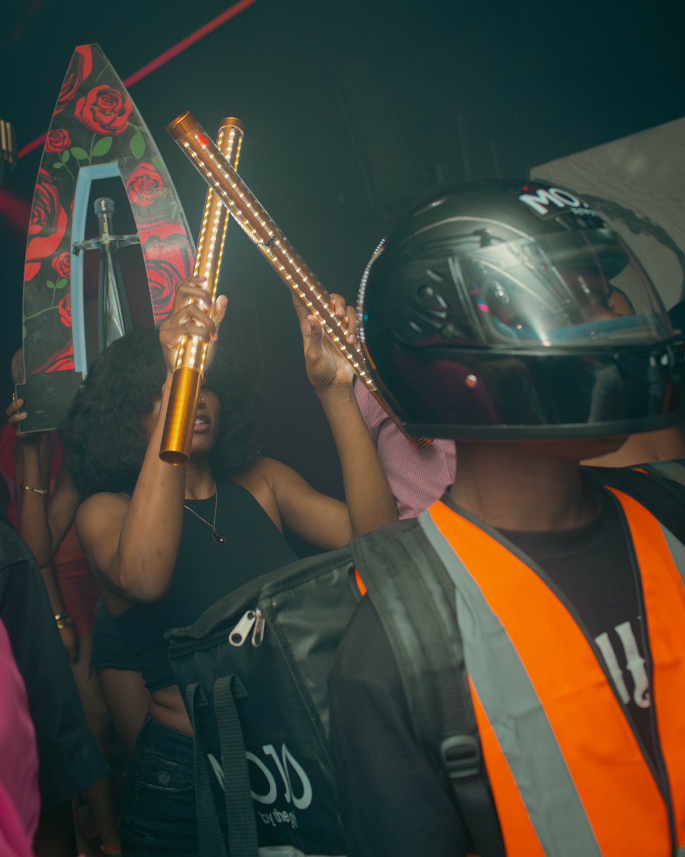 mojobythegrid's tweet photo. The lifestyle we choose? Premium entertainment or nothing. 💯♠️🍾 

At Mojo, we don’t just throw parties — we create unforgettable moments. 💫🎉

RESERVATIONS ARE OPEN 📩
📞 +2348024162404 or +2348060418505
📍 5, Thomas Ajufo street, Opebi, Ikeja Lagos.
#MojoExperience #Nightlife https://t.co/zo9SFC1Ern