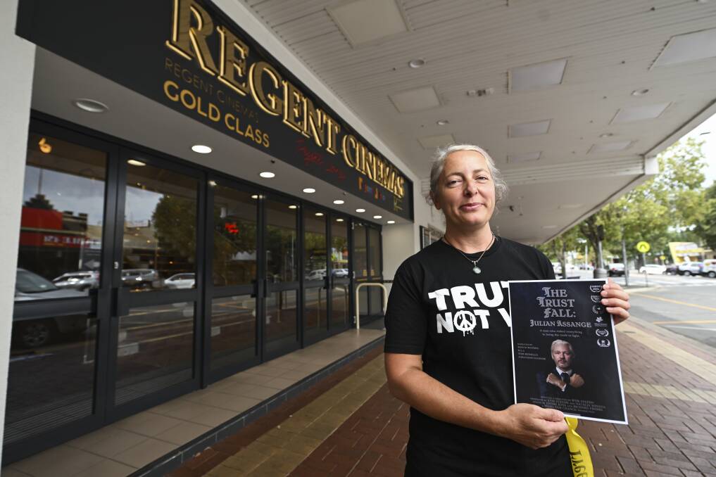 GabrielleVaucan's tweet photo. Nobody should be in prison for publishing the Truth. #FullPardonAssange
The Trust Fall: Julian Assange
The Story of a man who risked everything to bring the truth to light.
https://t.co/bMqciNRAjo
@StatonKymJ @thetrustfalldoc
#NataliaMinana #FilmsForChange @Melbourne4Wiki https://t.co/sos5xwMbRF