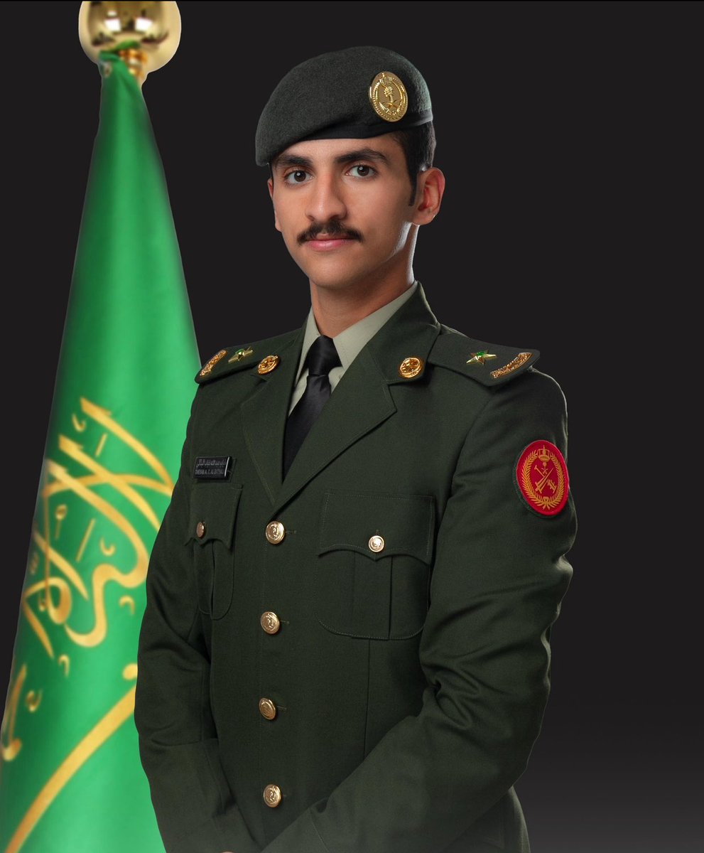 Alhani_100's tweet photo. بحمد الله وفضلة والشكر لله أولاً وأخيراً
تم تخرج ابننا / ذياب عبدالله الحاني البذالي 
من كلية الملك عبدالله للدفاع الجوي .
                  برتبة/ ملازم ⭐️
وحصولة على البكالوريوس علوم عسكرية 
بتقدير ممتاز مع مرتبة الشرف الاولى 🏅
سائلين الله أن تكون عونا له على طاعتة https://t.co/9Vm1NJOuL7