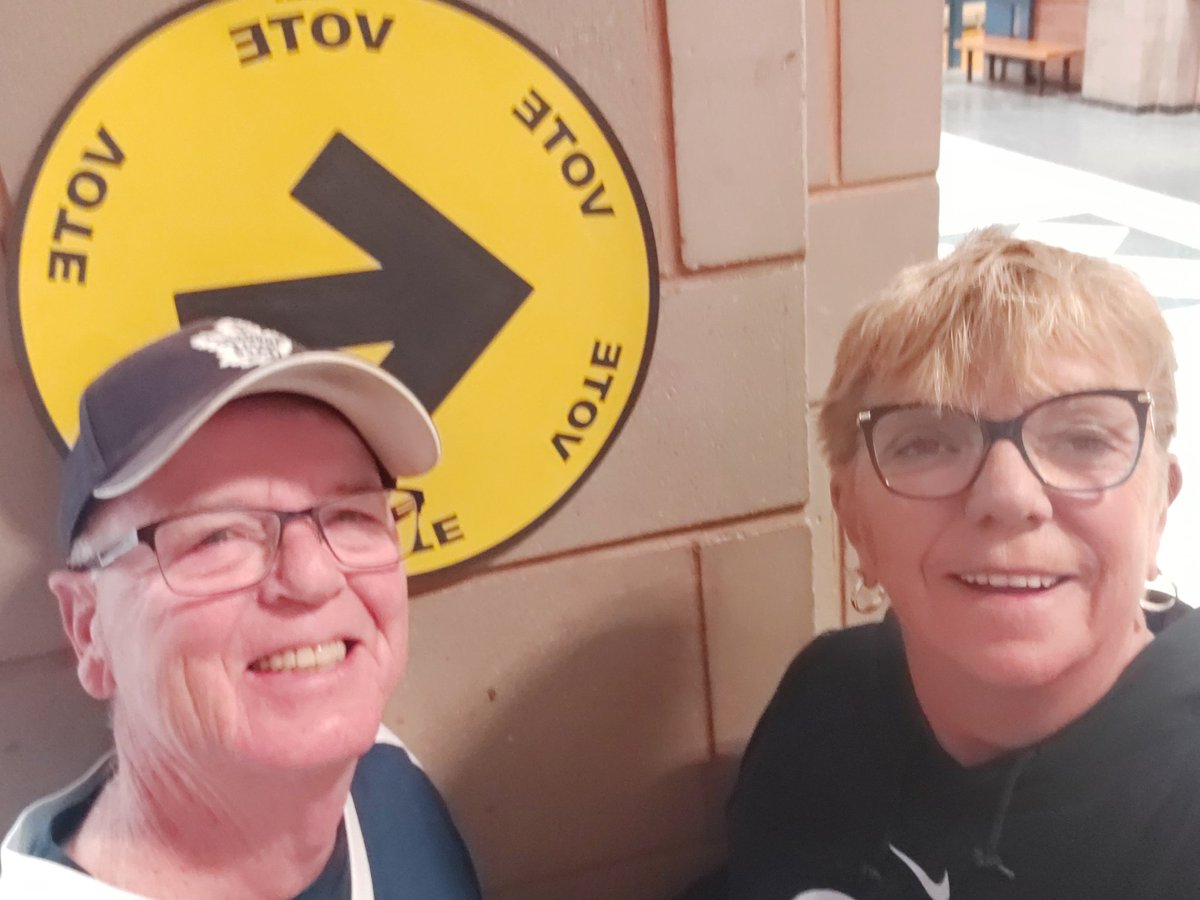 BarbDolan16's tweet photo. Just like that,  advance polling stations busy but in and out in 5 minutes. https://t.co/r5VCf0hSEd