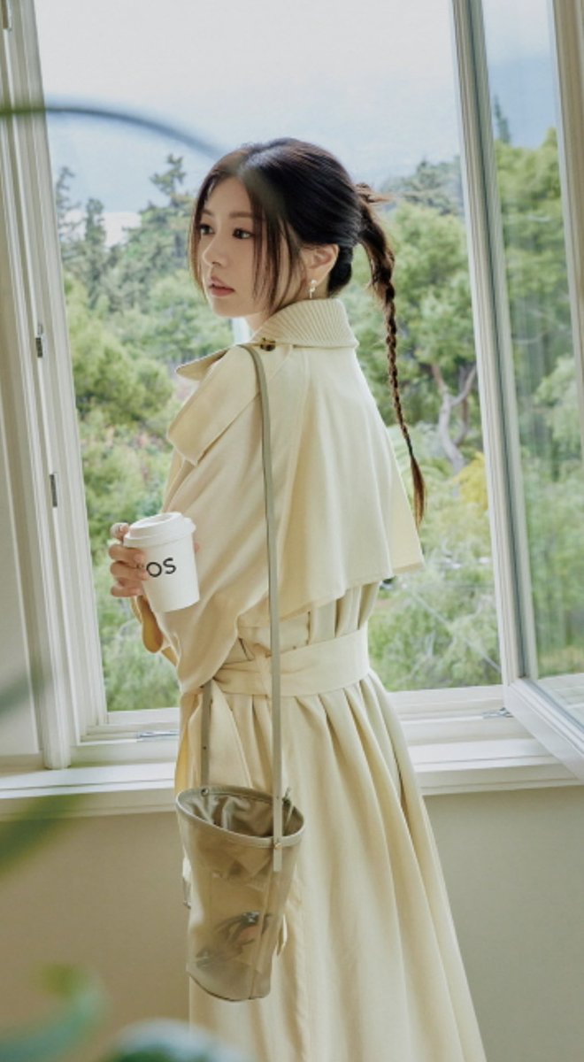 autumn8889jj's tweet photo. WWD COVER STAR MAY ISSUE.
#JungSoMin #COSSS25 #WWDKOREA

As human beings, we are inherently imperfect, each with our own unique flaws. She is no exception to this universal truth.

And yet, there is an undeniable quality about her that transcends the ordinary—something truly exceptional. Her genuine spirit and unassuming nature resonate deeply with her fans on a profound level. Despite being a celebrity, she carries herself with quiet humility—a state of being that seeks no external validation. Her beauty is effortless, embodying the very essence of 'less is more,' and it is this simplicity that enhances her allure, making her all the more enchanting. She also exudes a warmth that envelops those around her in a feeling of comfort and gentle affection. While her introverted nature might initially present a touch of reserve, I believe that once you truly know her, it becomes impossible not to be drawn in and fall under her spell.

This captivating quality seamlessly extends to her acting, the way she brings characters to life—her movements and words feel utterly real. She fills her roles with such depth, and her expressions are so rich, that you can't help but be completely swept away by her performance.