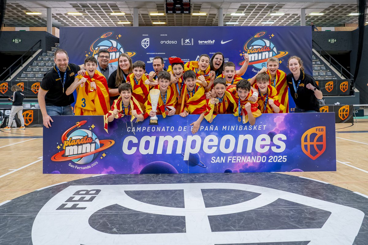 Cantera_Basket's tweet photo. 🏆 #PlanetaMini2025 🏆

➡️ Mini Masculino

🥇 Cataluña
🥈 Comunidad Valenciana
🥉 Andalucía

#SomosEquipo #Cantera #CESA2025 https://t.co/QWrR4HlSss