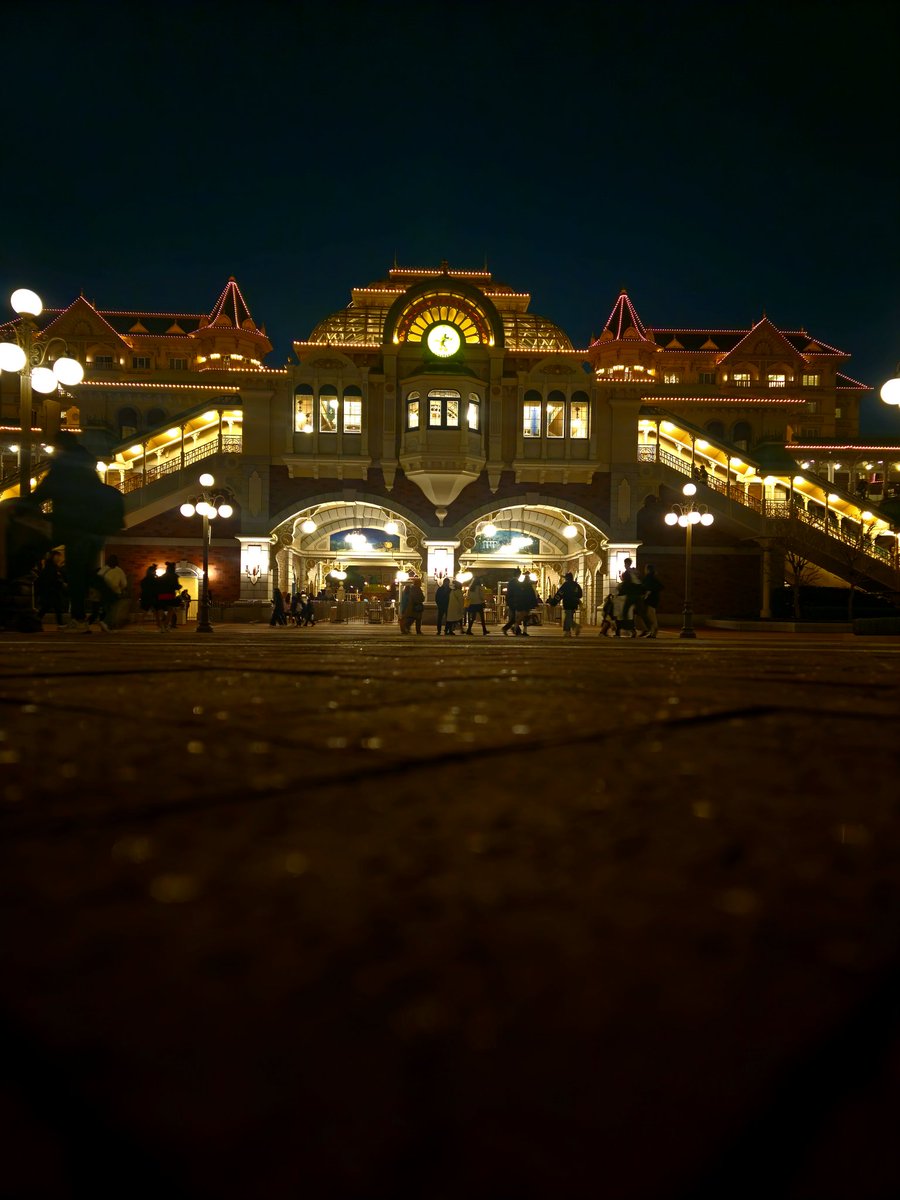 mimirurusama's tweet photo. ディズニーランドこの間行ってきた。
楽しかった
今度はシーに行きます楽しみ！ https://t.co/rt0qVFIFgA