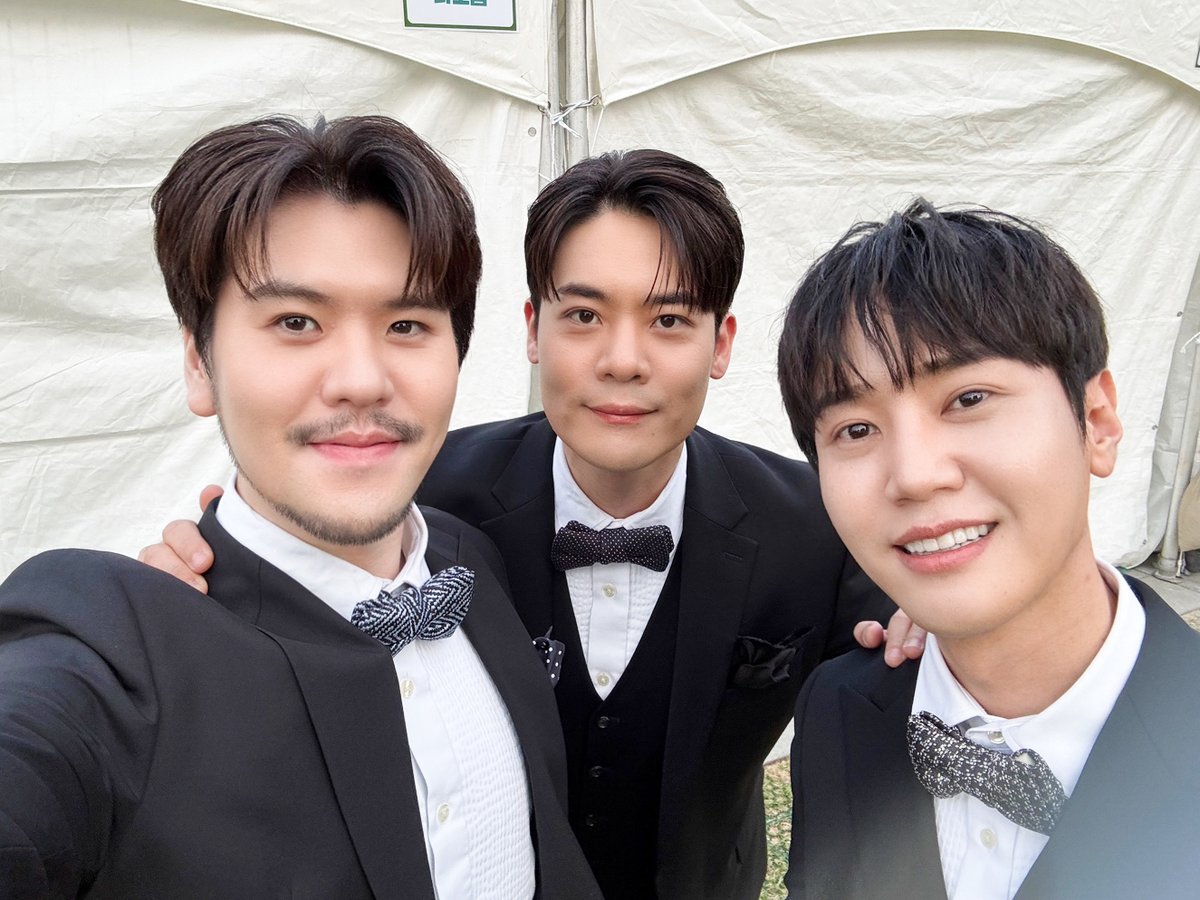 official_lapoem's tweet photo. 제65주년 4.19혁명 서울시 기념음악회

뜻깊은 무대에 함께해 주신 시민분들과
라뷰 여러분 감사합니다.

KBS교향악단과 함께 협연할 수 있어 영광이었습니다.

#LAPOEM #라포엠
#419혁명서울시기념음악회
#유채훈 #최성훈 #정민성
#YouChaehoon #ChoiSunghoon #JeongMinseong https://t.co/bfZHggpmhr
