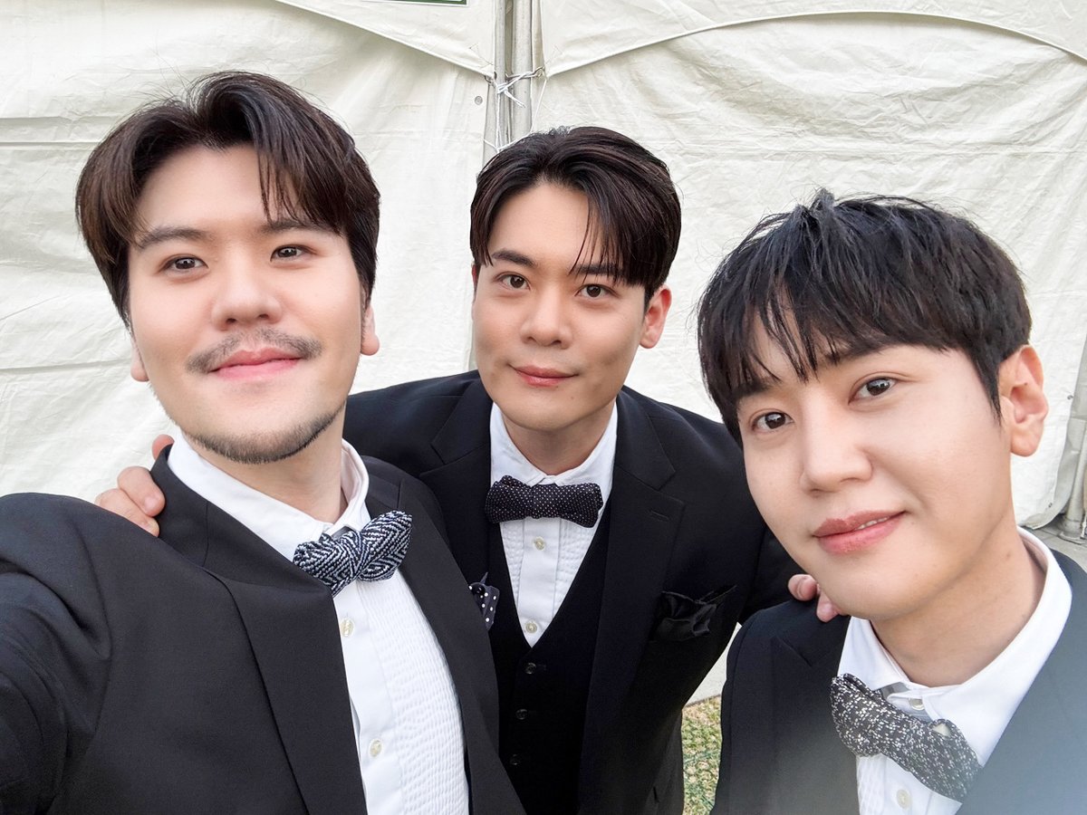 official_lapoem's tweet photo. 제65주년 4.19혁명 서울시 기념음악회

뜻깊은 무대에 함께해 주신 시민분들과
라뷰 여러분 감사합니다.

KBS교향악단과 함께 협연할 수 있어 영광이었습니다.

#LAPOEM #라포엠
#419혁명서울시기념음악회
#유채훈 #최성훈 #정민성
#YouChaehoon #ChoiSunghoon #JeongMinseong https://t.co/bfZHggpmhr
