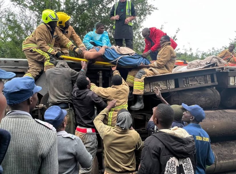daddyhope's tweet photo. A private luxury train owned by Rovos Rail of South Africa, headed to Victoria Falls and carrying 47 international tourists, collided with a goods train owned by the Beitbridge Bulawayo Railway (BBR) service outside Gwanda earlier today.

I have been repeatedly saying on this page that Zimbabwe’s railway system has become a death trap after years without maintenance due to corruption, incompetence, and Mnangagwa’s cluelessness in running a country.

The injured have been taken to hospital, where they are likely to come face to face with a dilapidated healthcare service and the nightmare that Zimbabweans face daily in the country’s hospitals due to corruption.

Sadly, Emmerson Mnangagwa has fulfilled Ian Smith’s prediction that under ZANUPF, “trains will kill people until they are abandoned as an unusable mode of transport.” 
How sad and how true, because Zimbabwe no longer has a regular passenger train service due to corruption and incompetence!

The collision between the Rovos Rail luxury train and the BBR goods train serves as a stark reminder of the deteriorating state of the country's railway system. 
The lack of maintenance and investment in infrastructure due to corruption and incompetence, has turned what was once a reliable mode of transport into a death trap.

Zimbabwe’s rail service is run by mostly unqualified cadres from ZANUPF.
The board for the railway company is chaired by ZANUPF politician, Mike Madiro.

Rovos Rail luxury trains which are based in Pretoria are renowned for offering some of the most opulent train journeys across Southern Africa, sadly their train met a dilapidated and dangerous railway system in Zimbabwe.